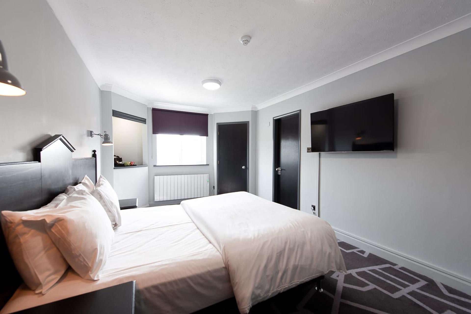 undefined Village Hotel Liverpool 6