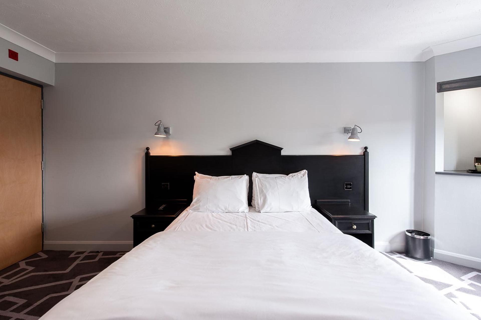 undefined Village Hotel Liverpool 5