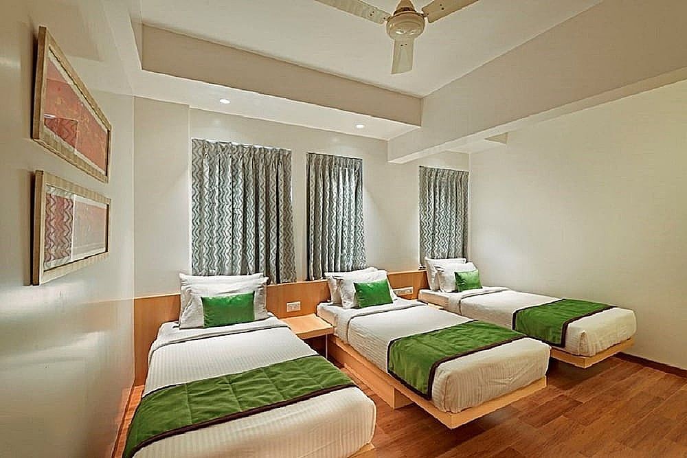 Hotel Leafio Marigold Near Airport Superior Twin Rooms 3