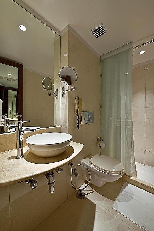 Hotel Leafio Marigold Near Airport Superior Twin Rooms 4
