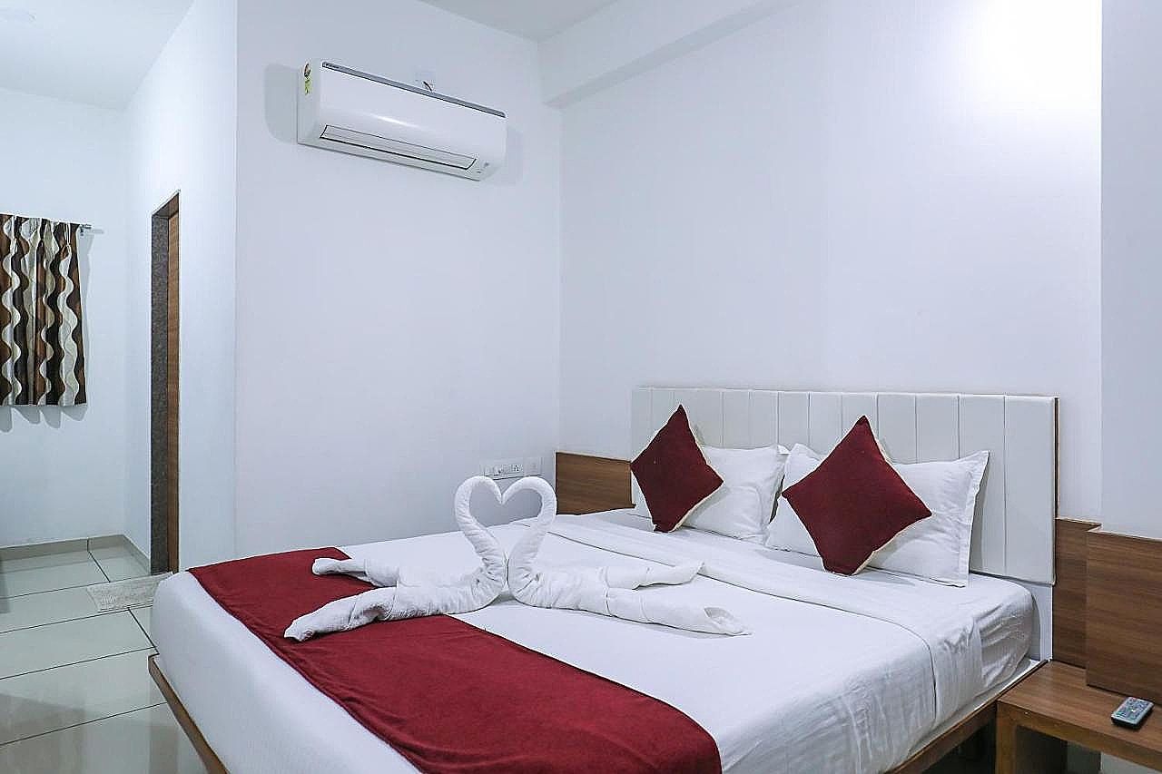 Hotel Ashray Inn Express Deluxe Room Only