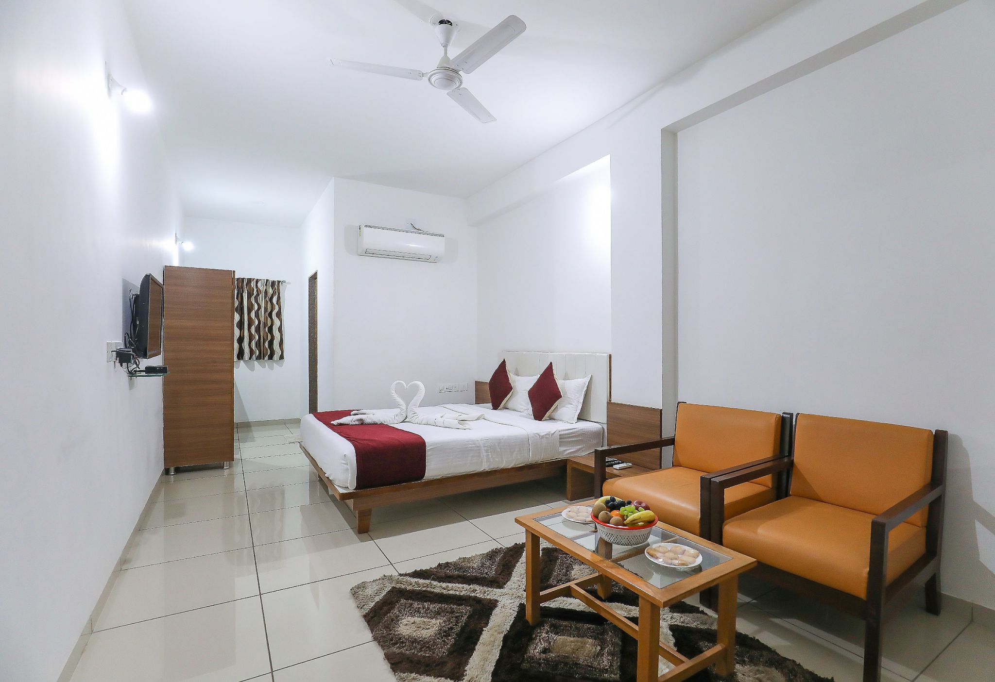 Hotel Ashray Inn Express Deluxe Room Only 5