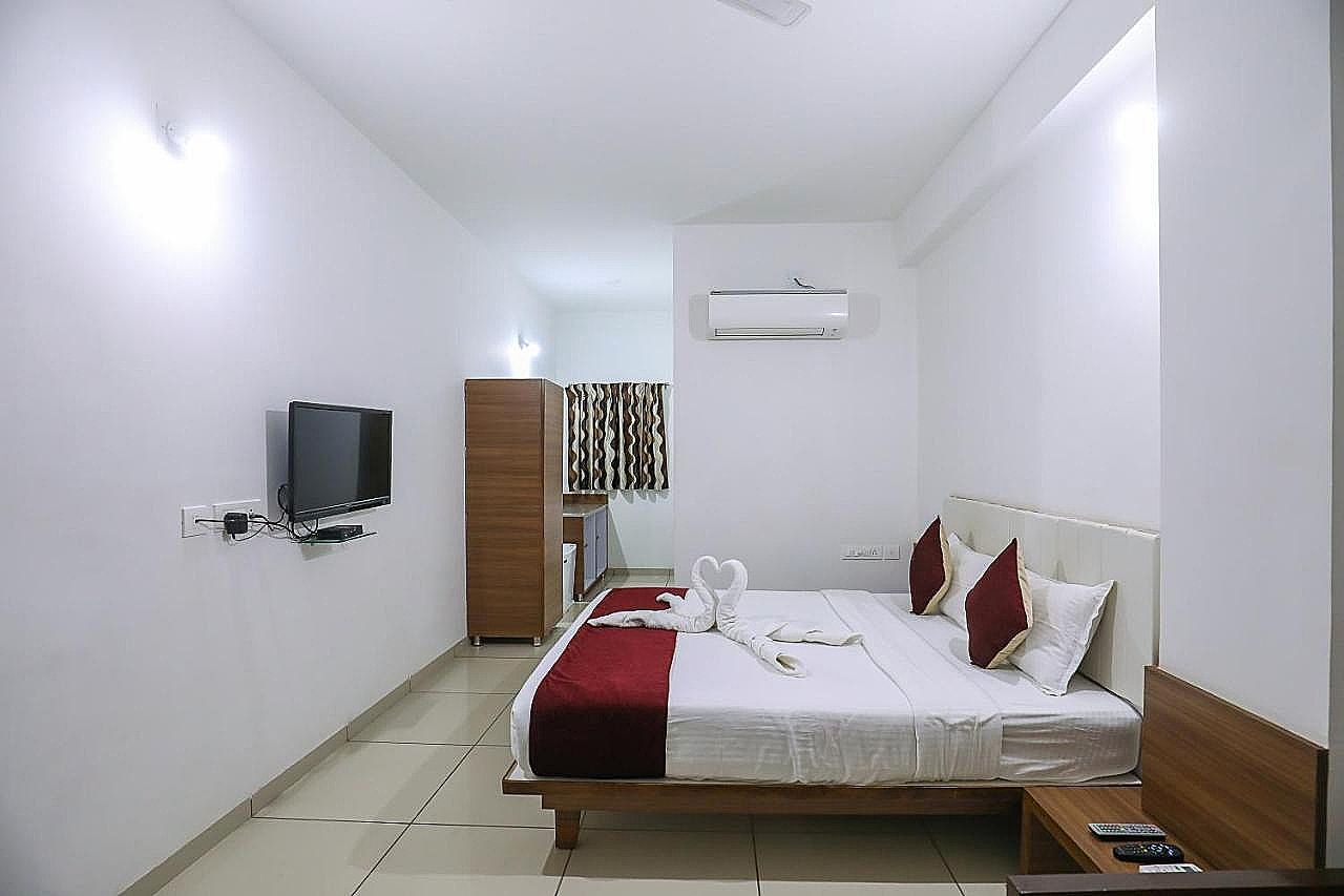 Hotel Ashray Inn Express Deluxe Room Only 3