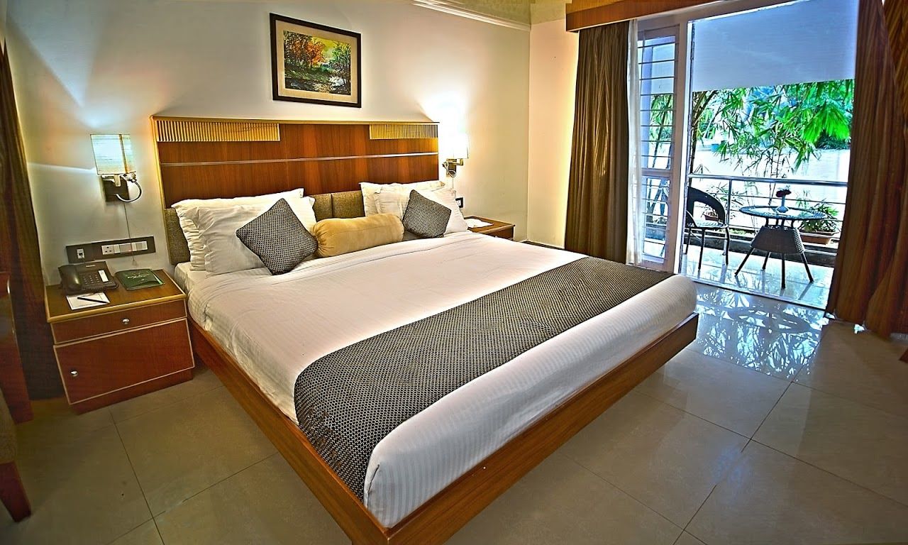 Contour Backwaters and convention Centre, Changanassery. AC Deluxe Room