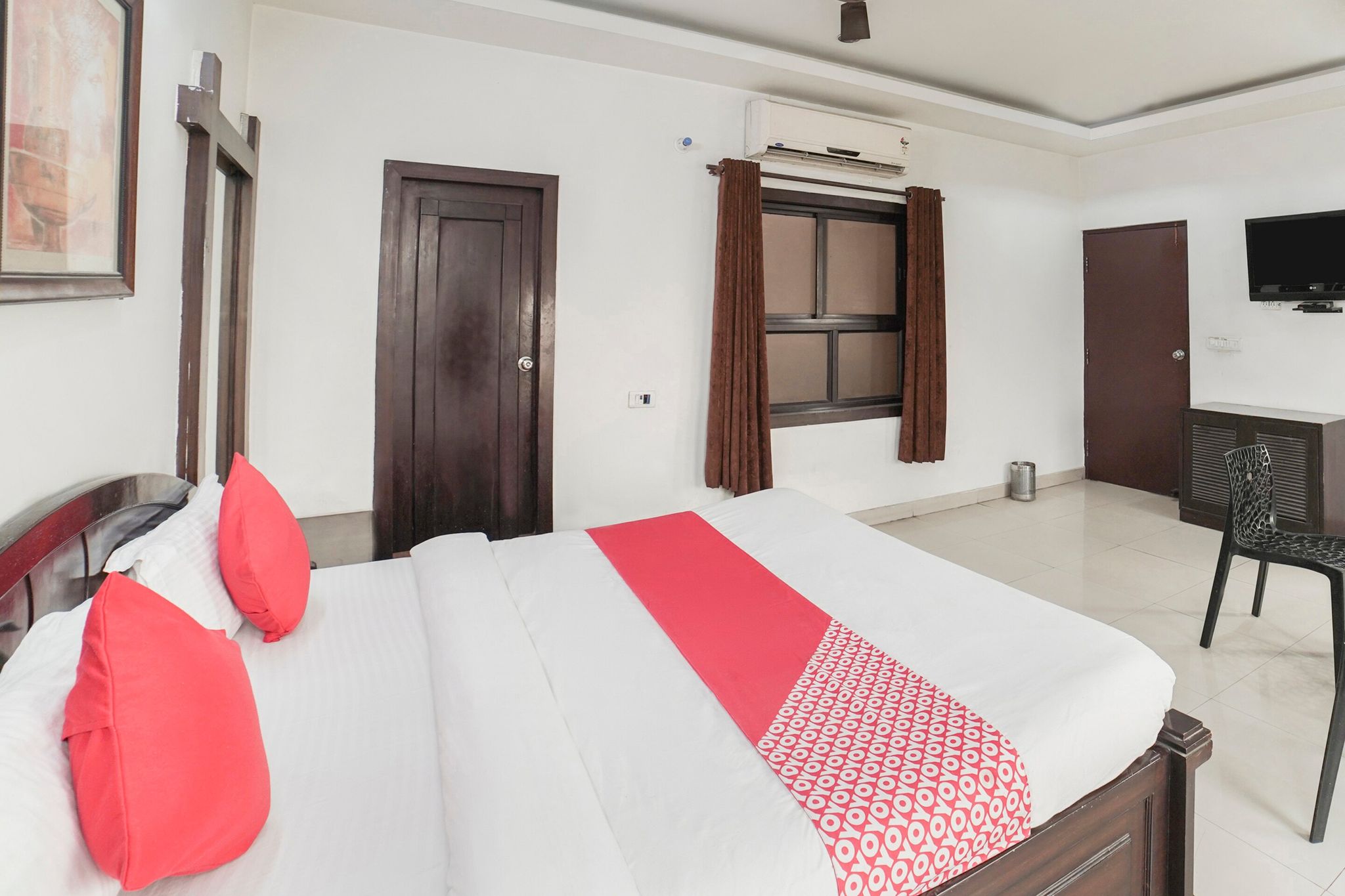 OYO Hotel Good Times Classic 19