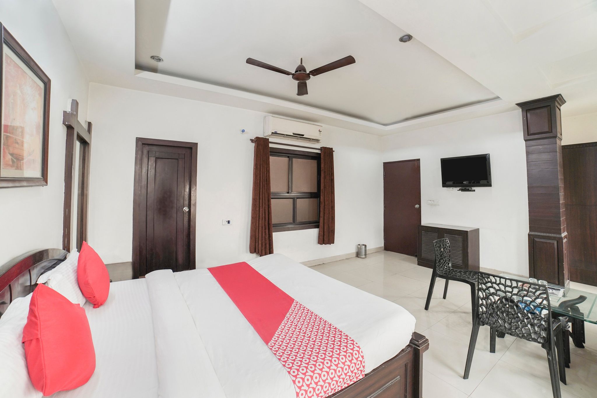 OYO Hotel Good Times Classic 15