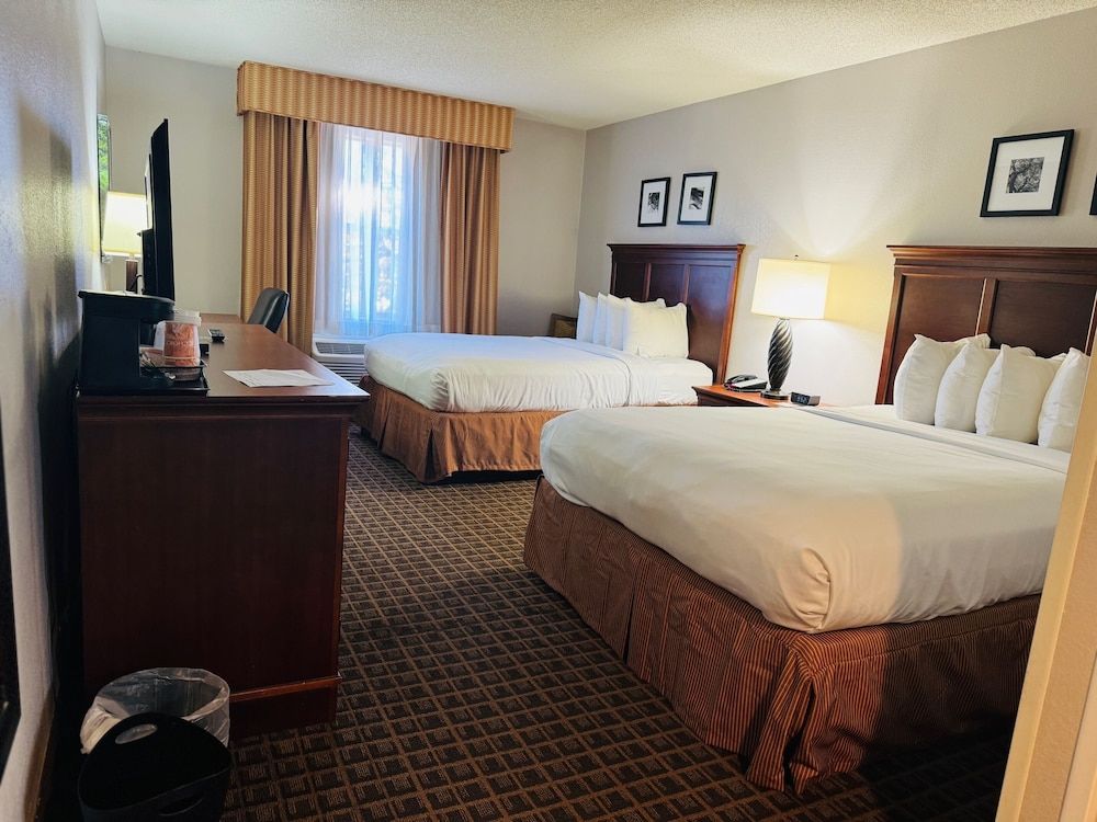 Room, 2 Queen Beds, Non Smoking