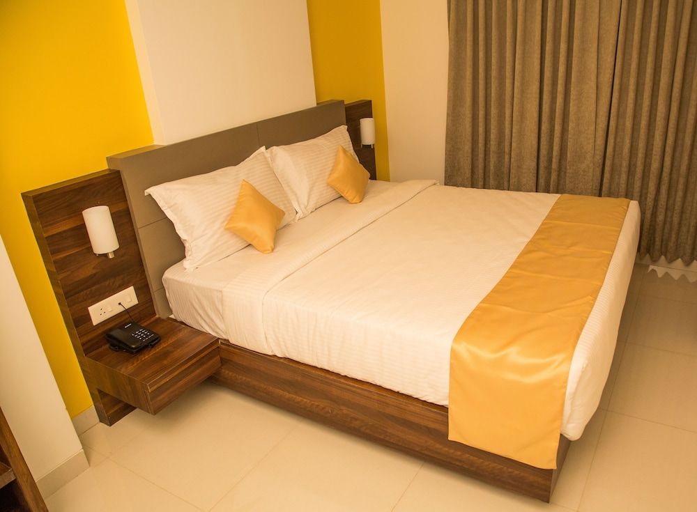 Hotel Nirvana Executive Room, 1 King Bed 4