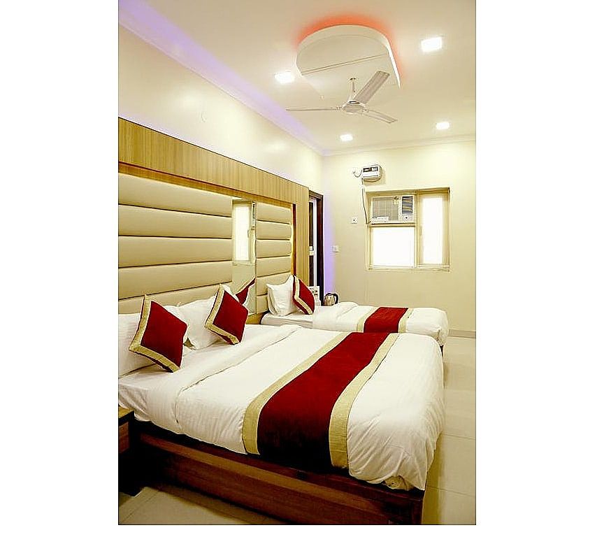 Deluxe Triple Room AC with free WiFi