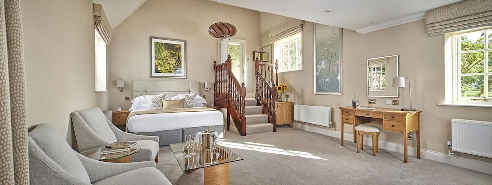 Tylney Hall Junior Suite