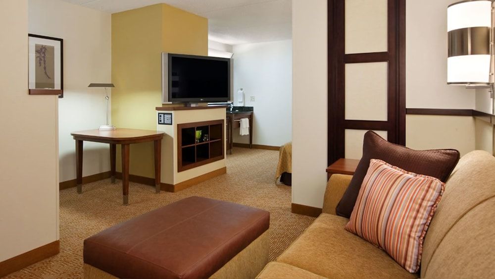 King Bed High Floor (with sofa bed)