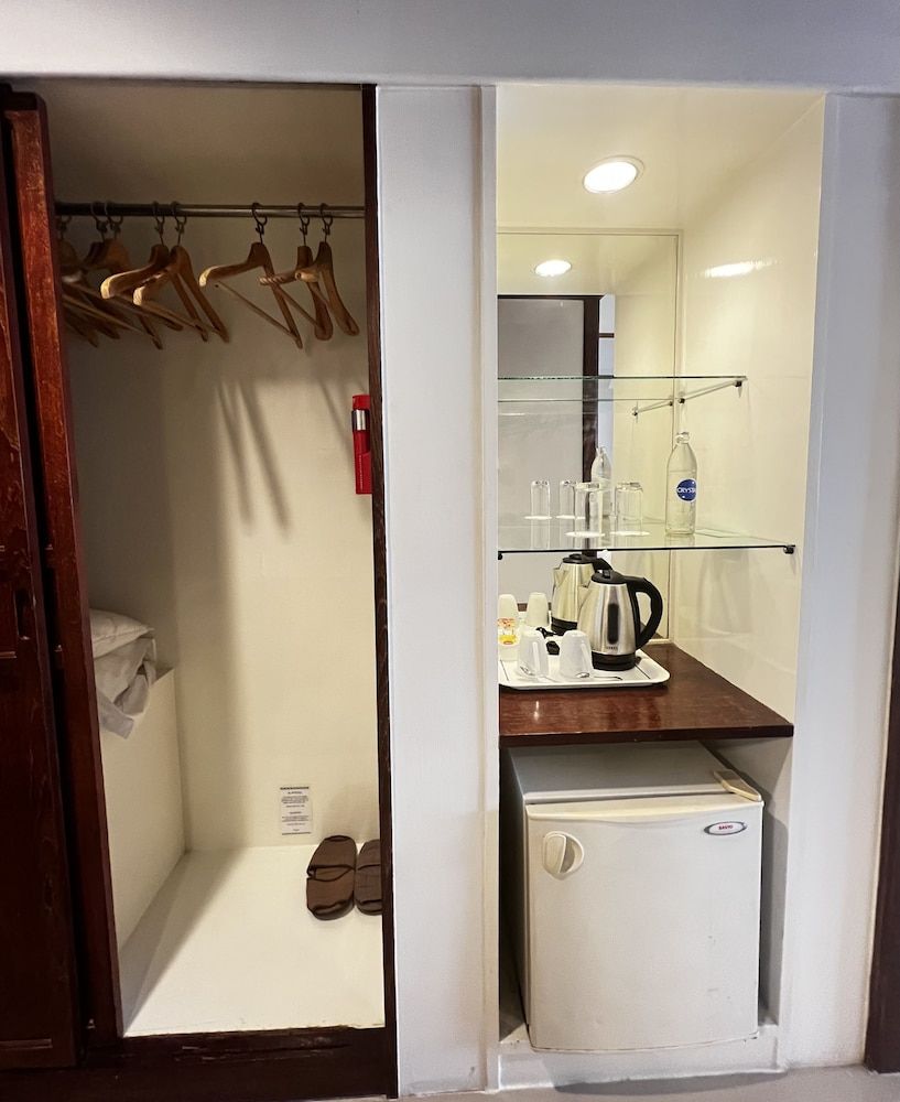 Mercure Chiang Mai Standard Room, 2 Twin Beds 6