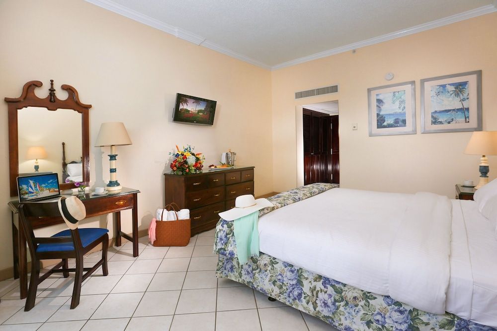 Breezes Resort Bahamas All Inclusive Classic Room 3