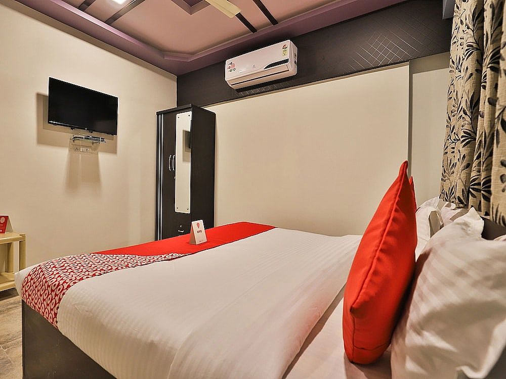 OYO 12182 Hotel Shekhawat Palace Double or Twin Room 3