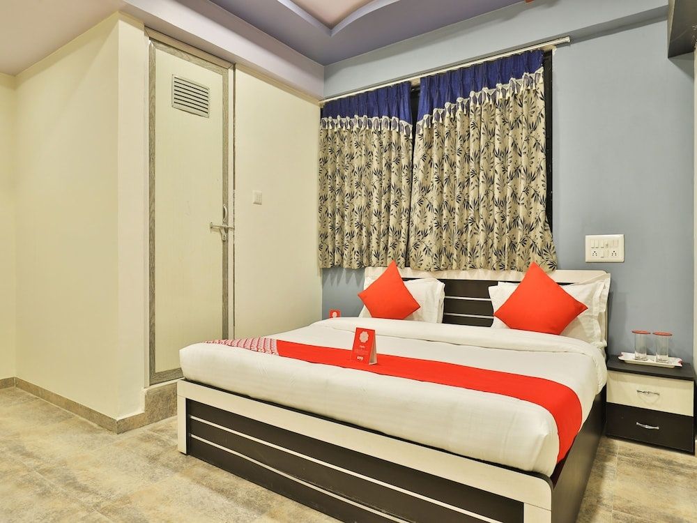 OYO 12182 Hotel Shekhawat Palace Double or Twin Room 10