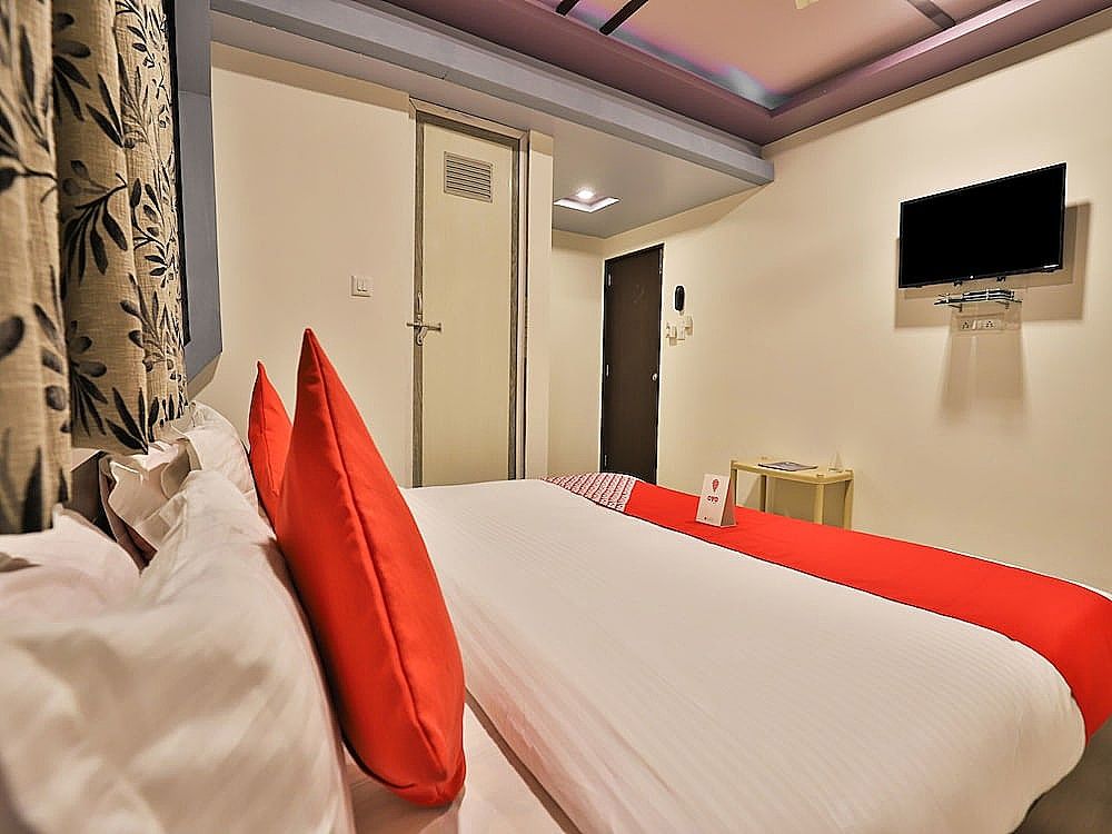 OYO 12182 Hotel Shekhawat Palace Double or Twin Room 2