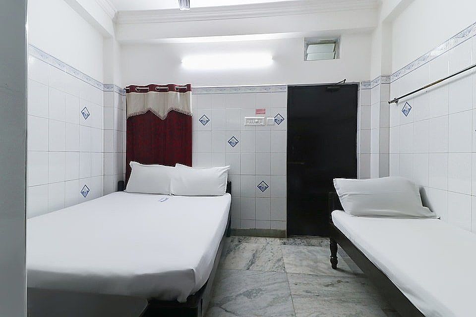 undefined Zam Zam Residents 5