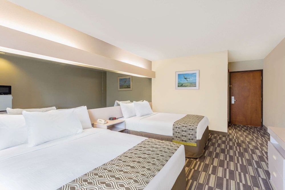 Standard Room, 2 Queen Beds, Smoking