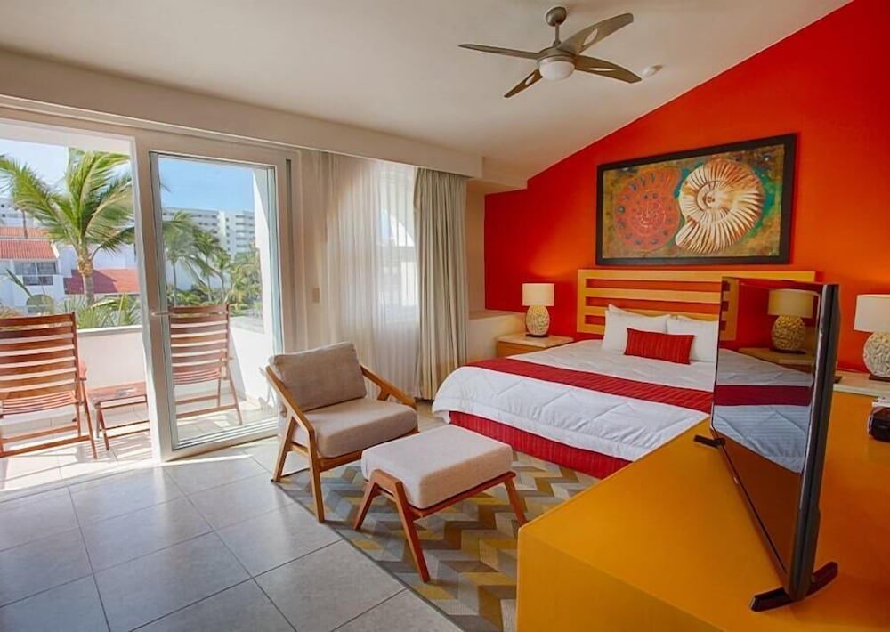 Suite, 2 Bedrooms, Balcony (Ocean front. Balcony or Terrace)