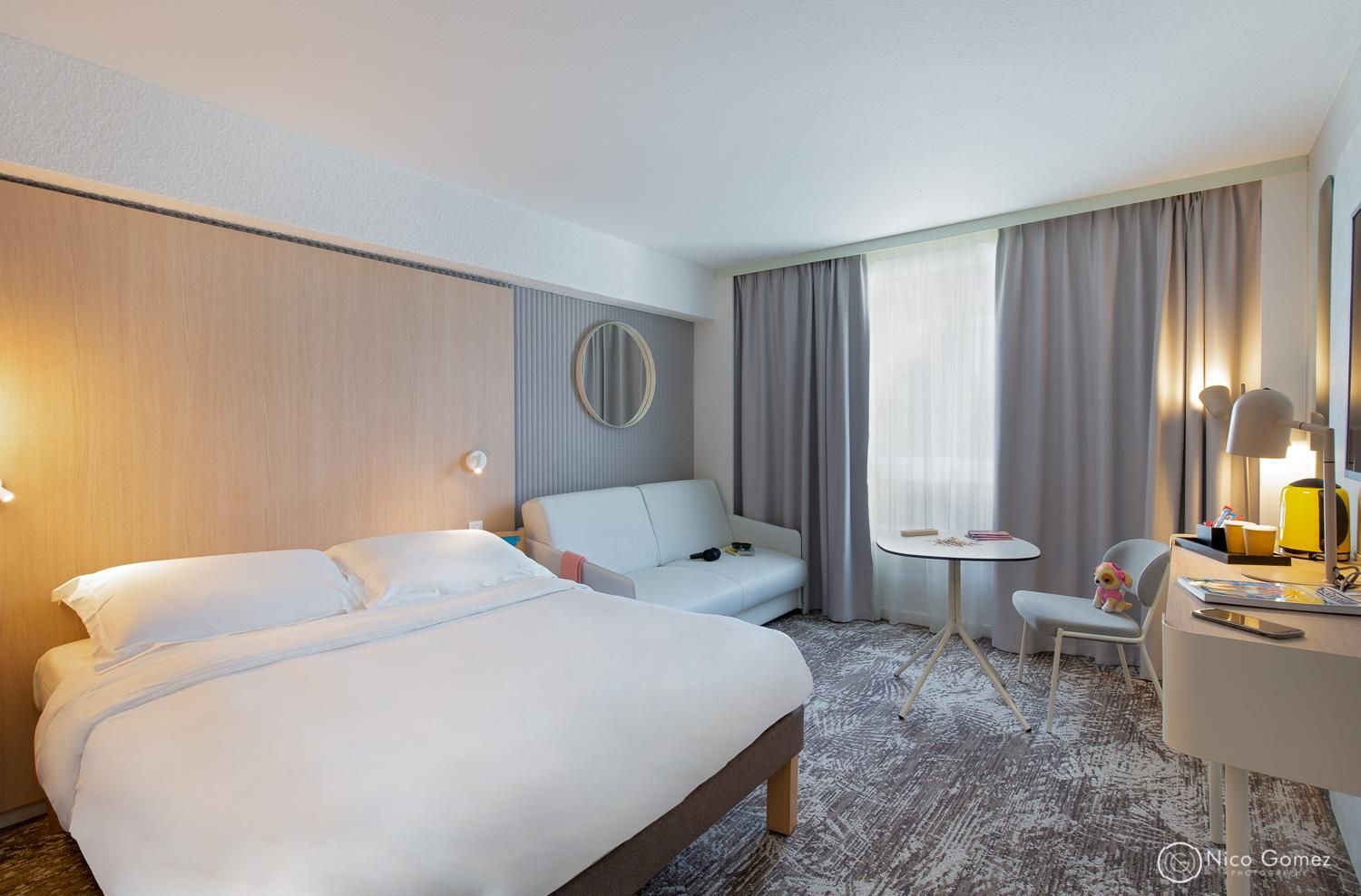 Classic Room -1 double bed and a double sofa be d