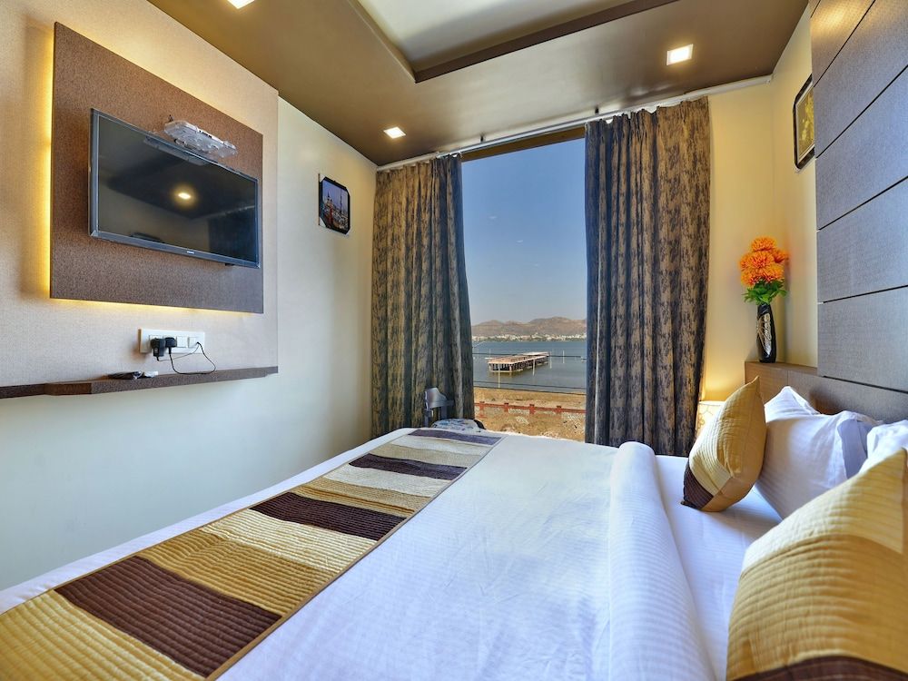 OYO 12845 New Victory Double or Twin Room 5