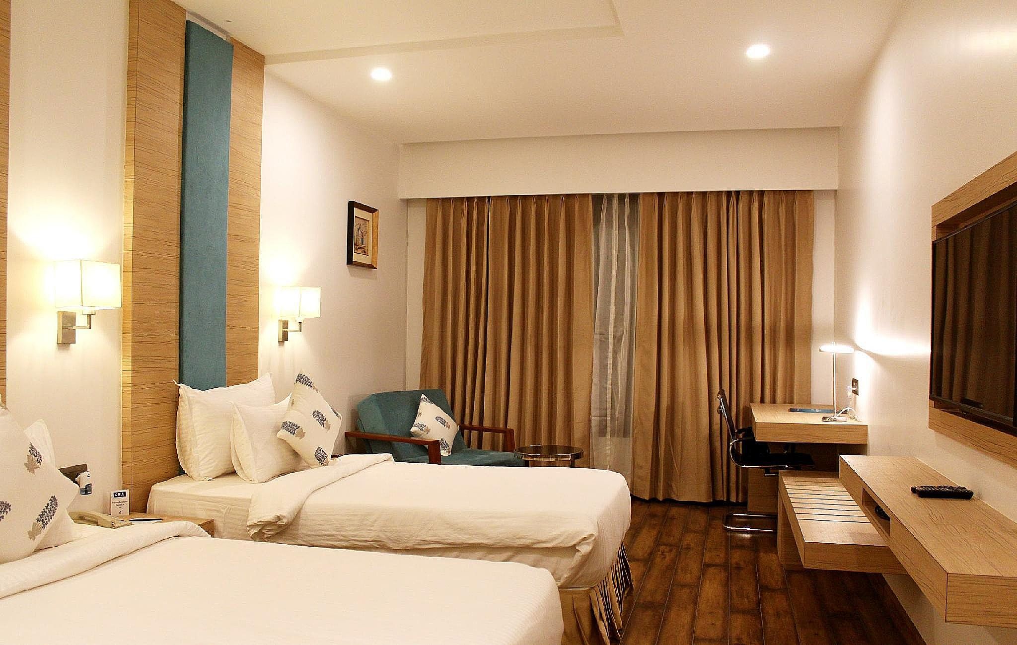 Club Room, 1 King Bed