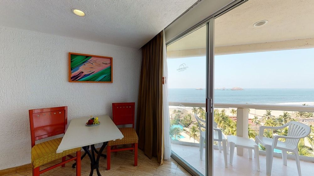 Park Royal Beach Ixtapa - All Inclusive Premier Ocean Front King 3