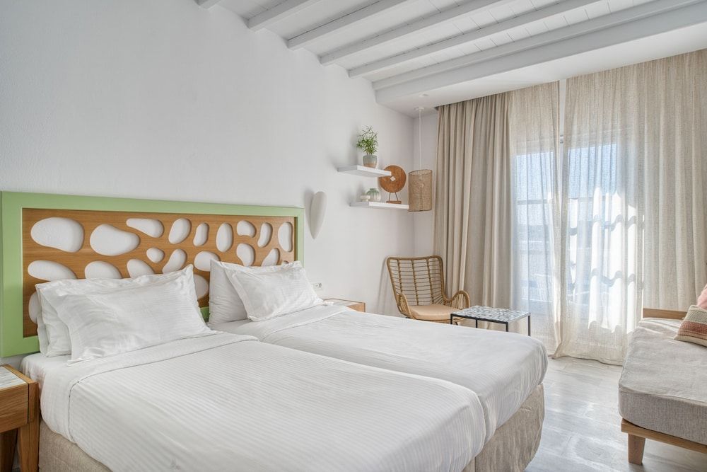 Superior Room, Partial Sea View
