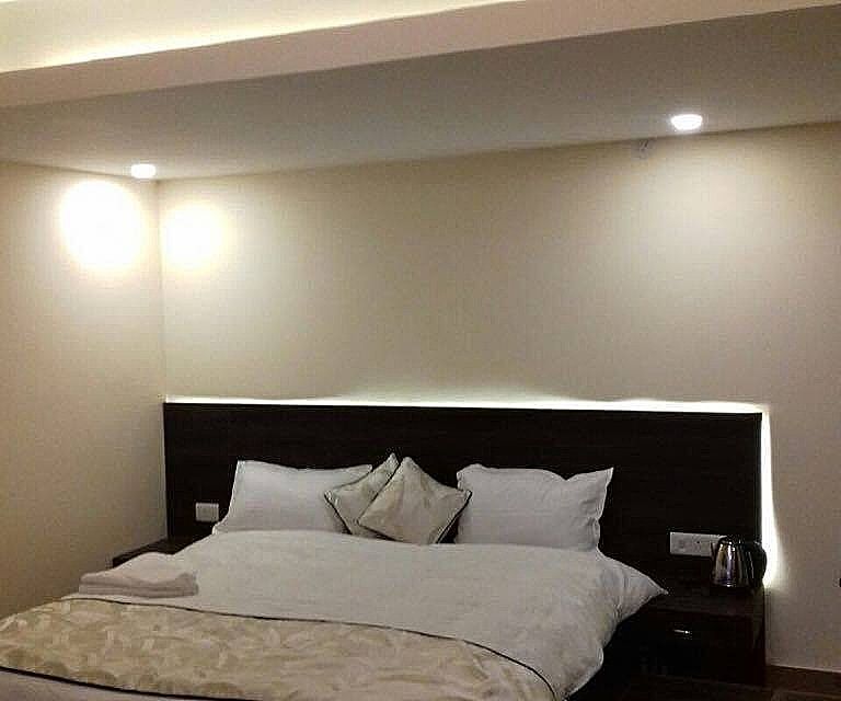 The Narayani Continental Hotel Deluxe Room 4