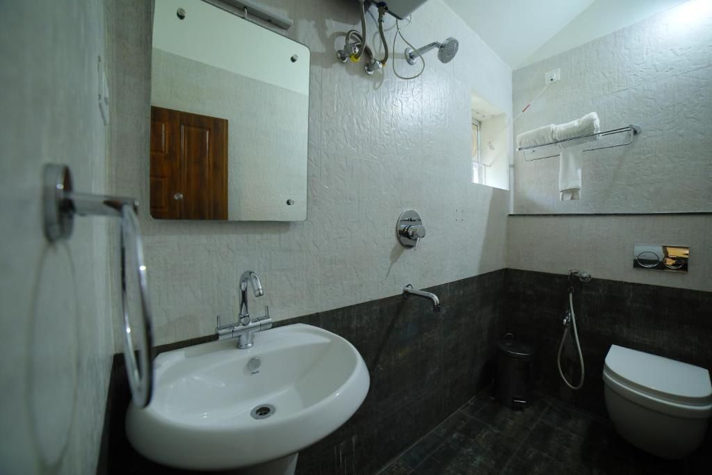 Coastal Grand Anglo French Resorts Executive Suite 11