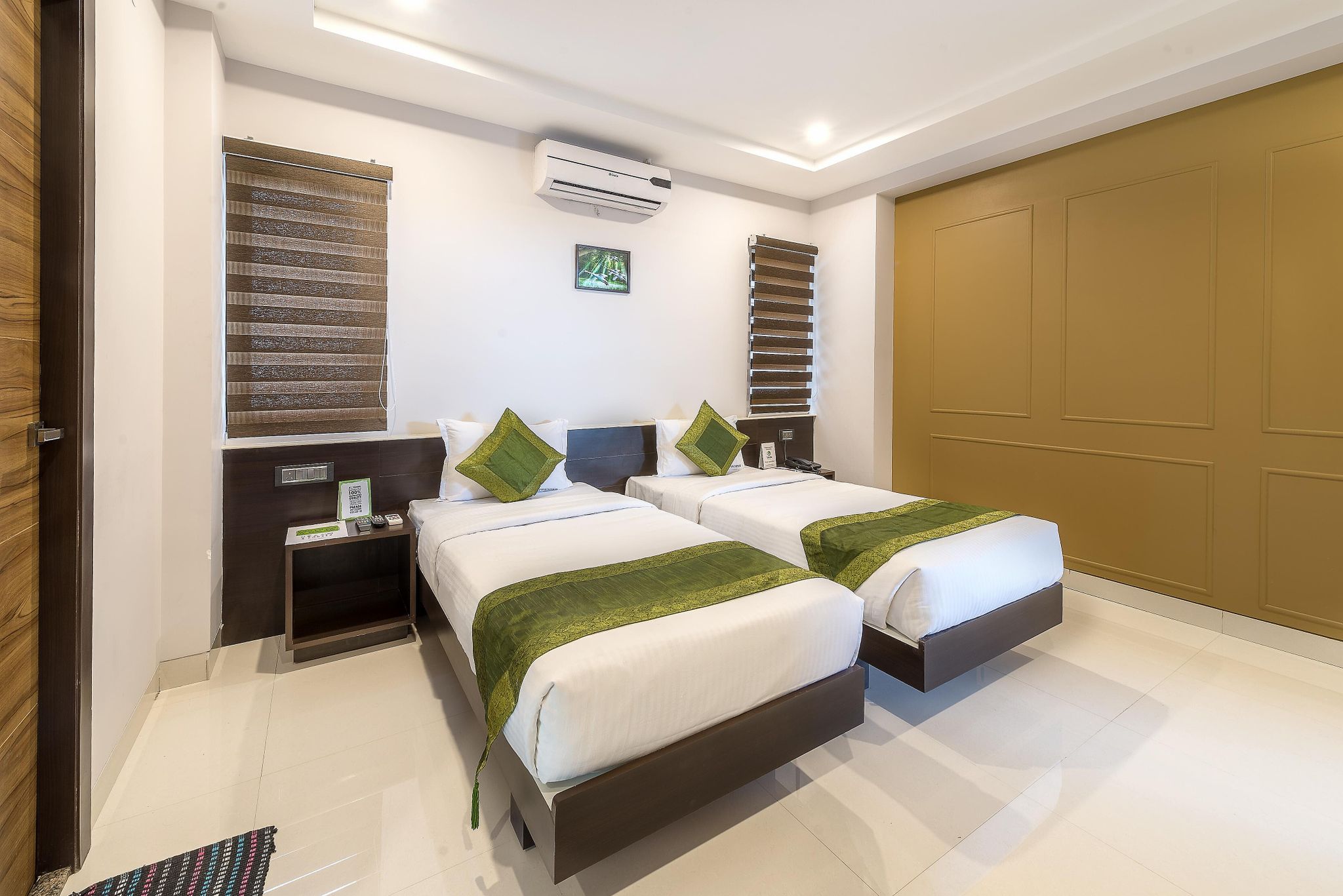 Treebo Raj Premier, Indiranagar Standard Double Room 11