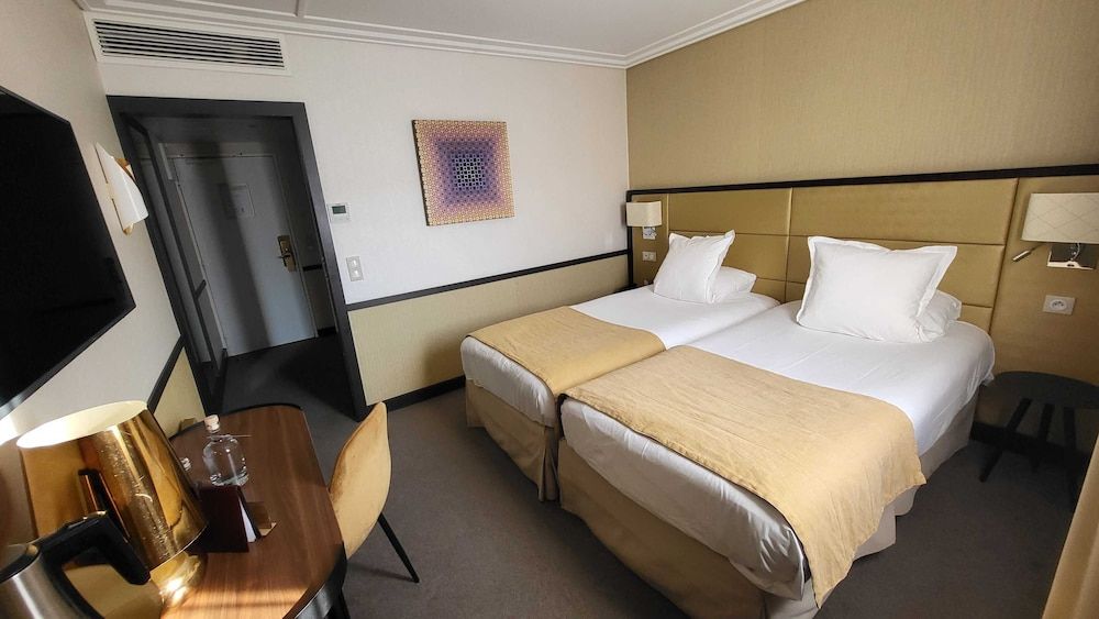 Classic Twin Room