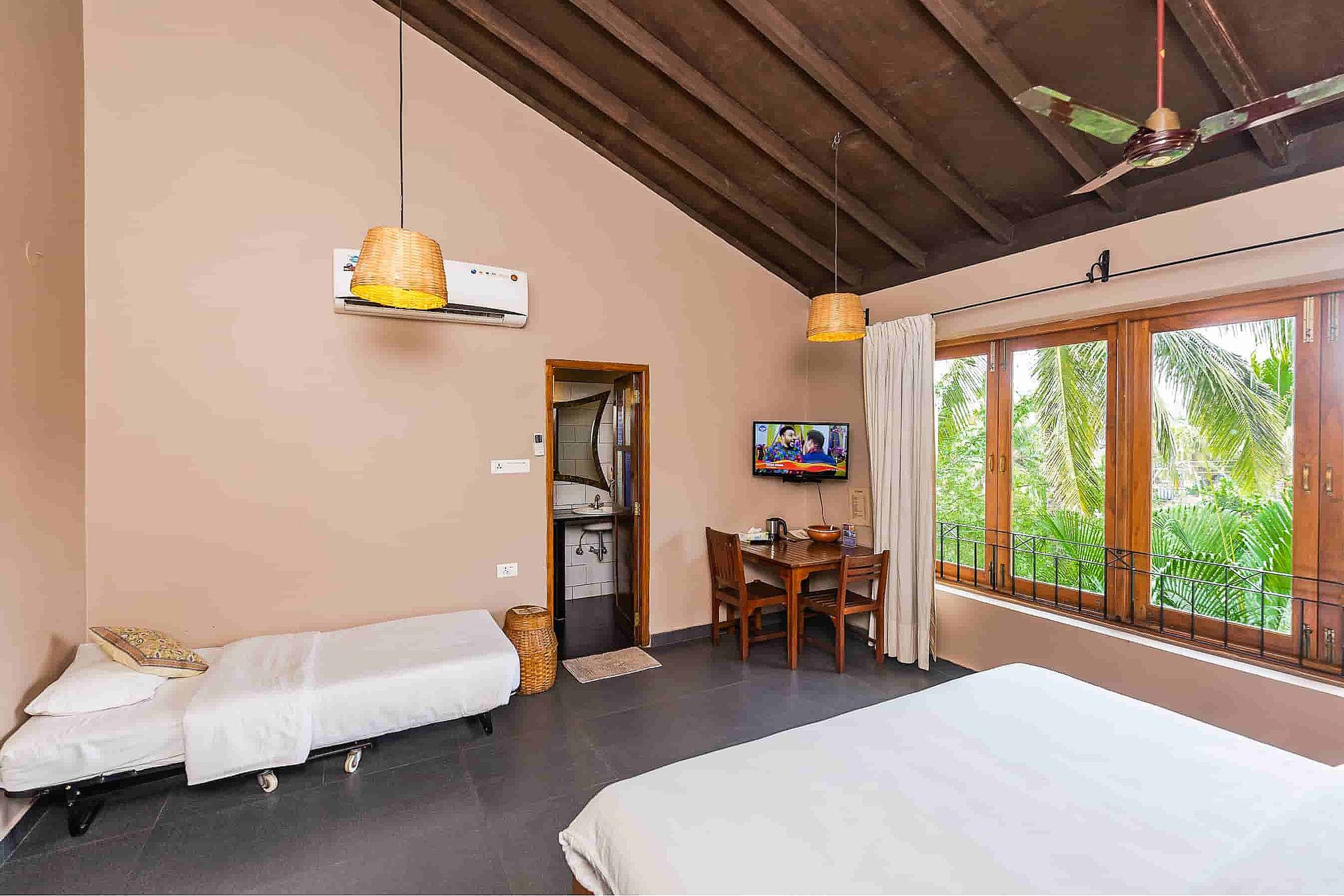 Fiesta Beach Resort Executive  Room 2