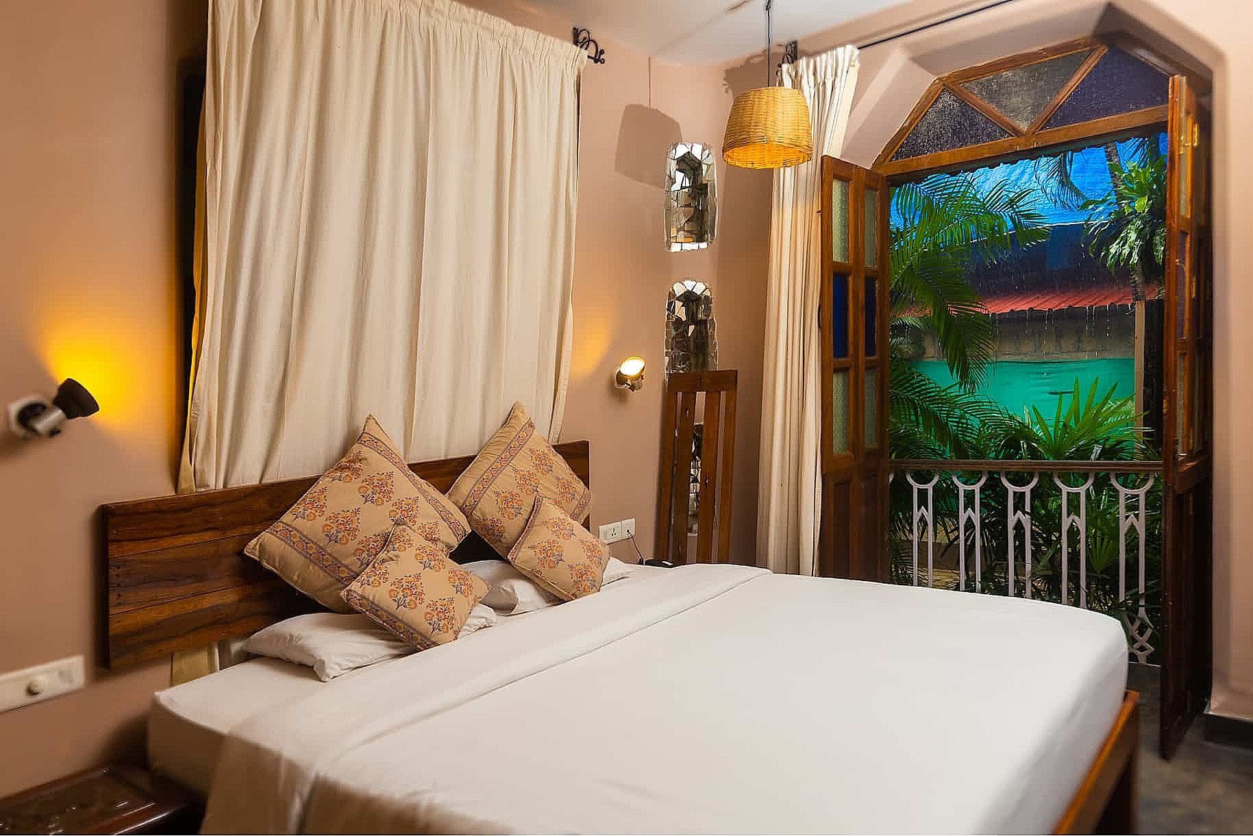 Fiesta Beach Resort Executive  Room 4