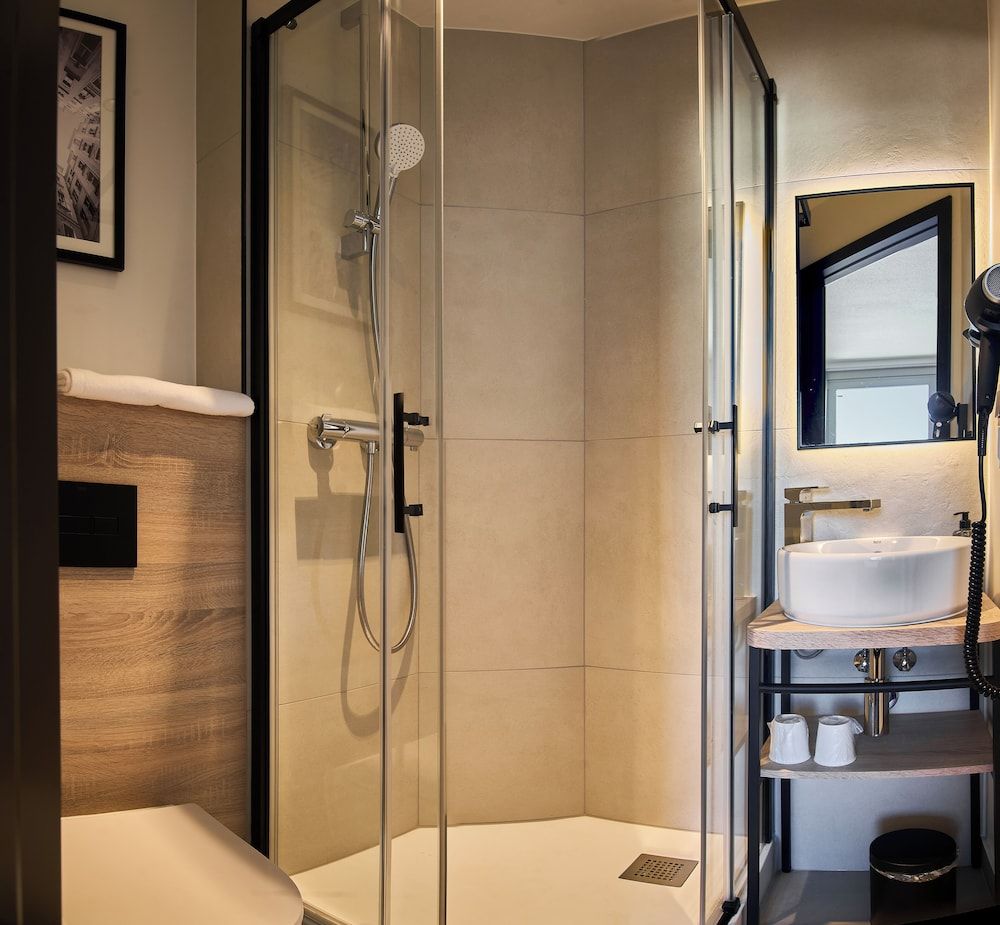 Premiere Classe Warszawa Centrum Standard Room, 1 Queen Bed 6