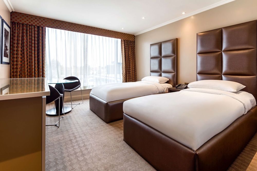 undefined Radisson Blu Hotel, London Heathrow 5