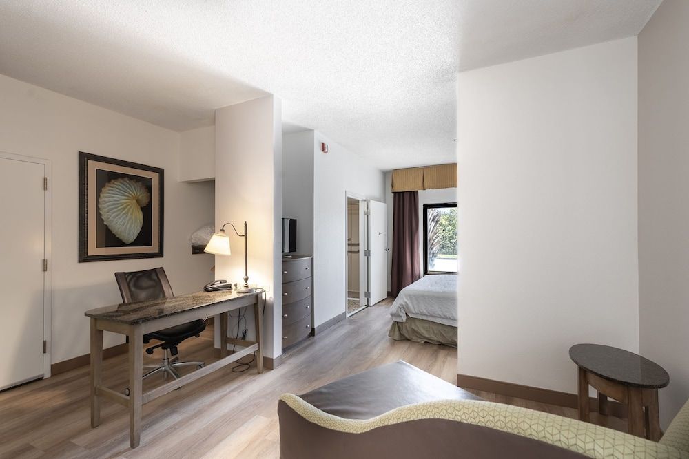 Standard Studio Suite, 1 King Bed