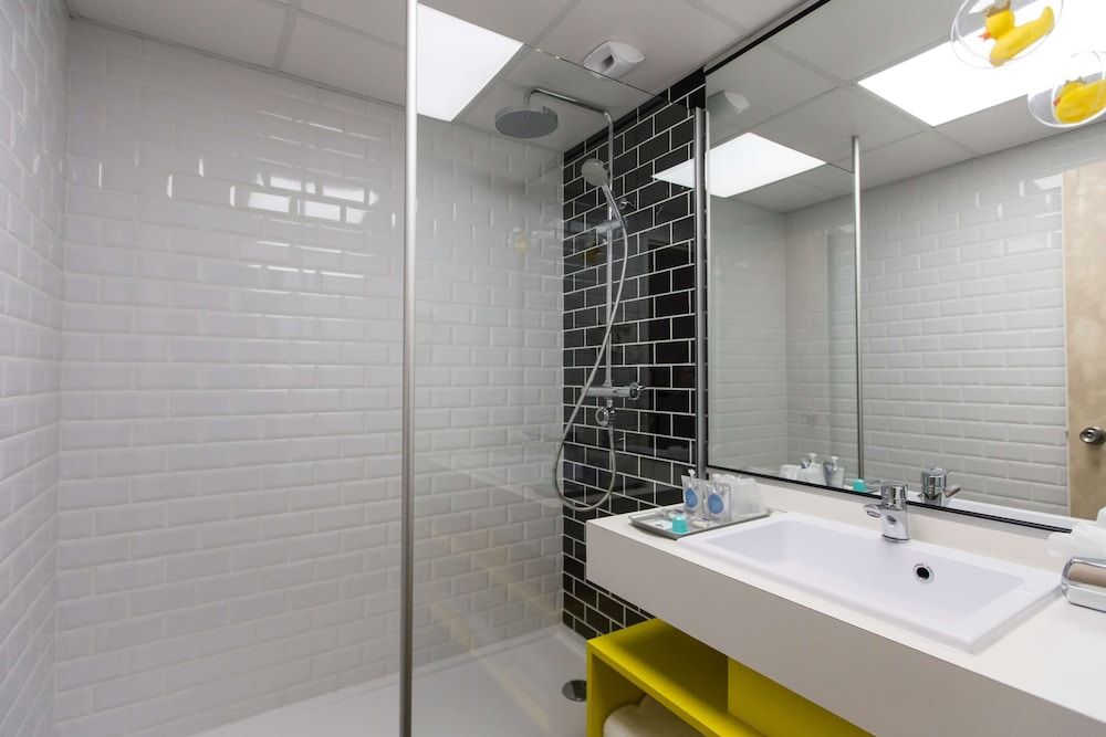 KYRIAD MONTCHANIN - Le Creusot Superior Room, 1 Double Bed 12