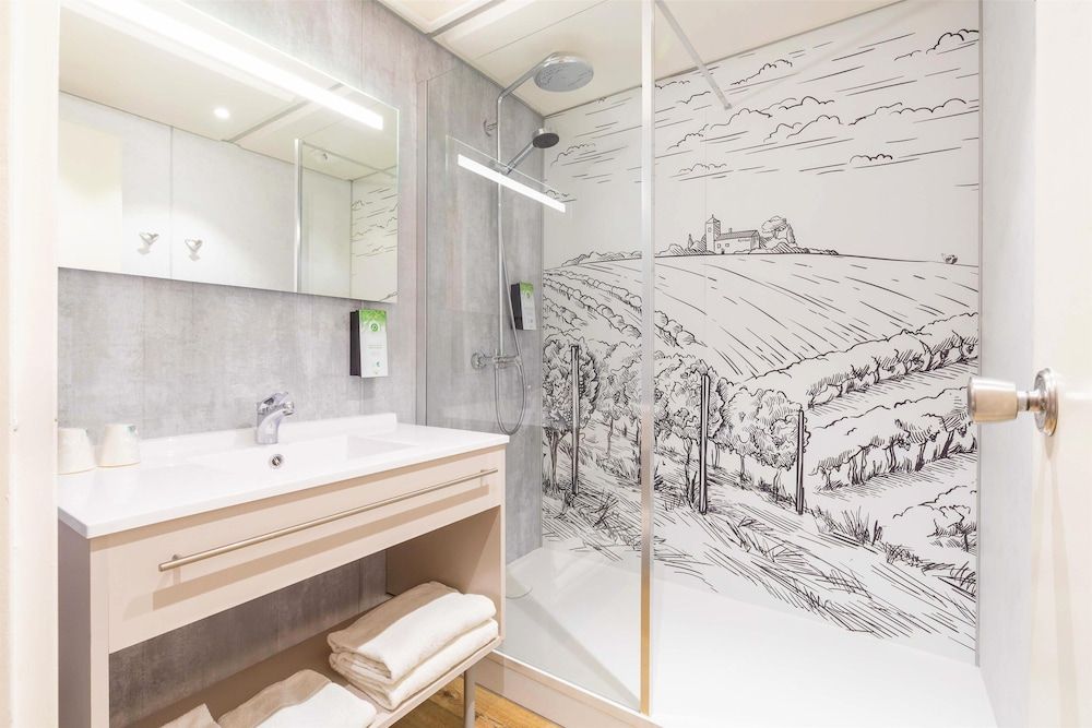 KYRIAD MONTCHANIN - Le Creusot Superior Room, 1 Double Bed 16