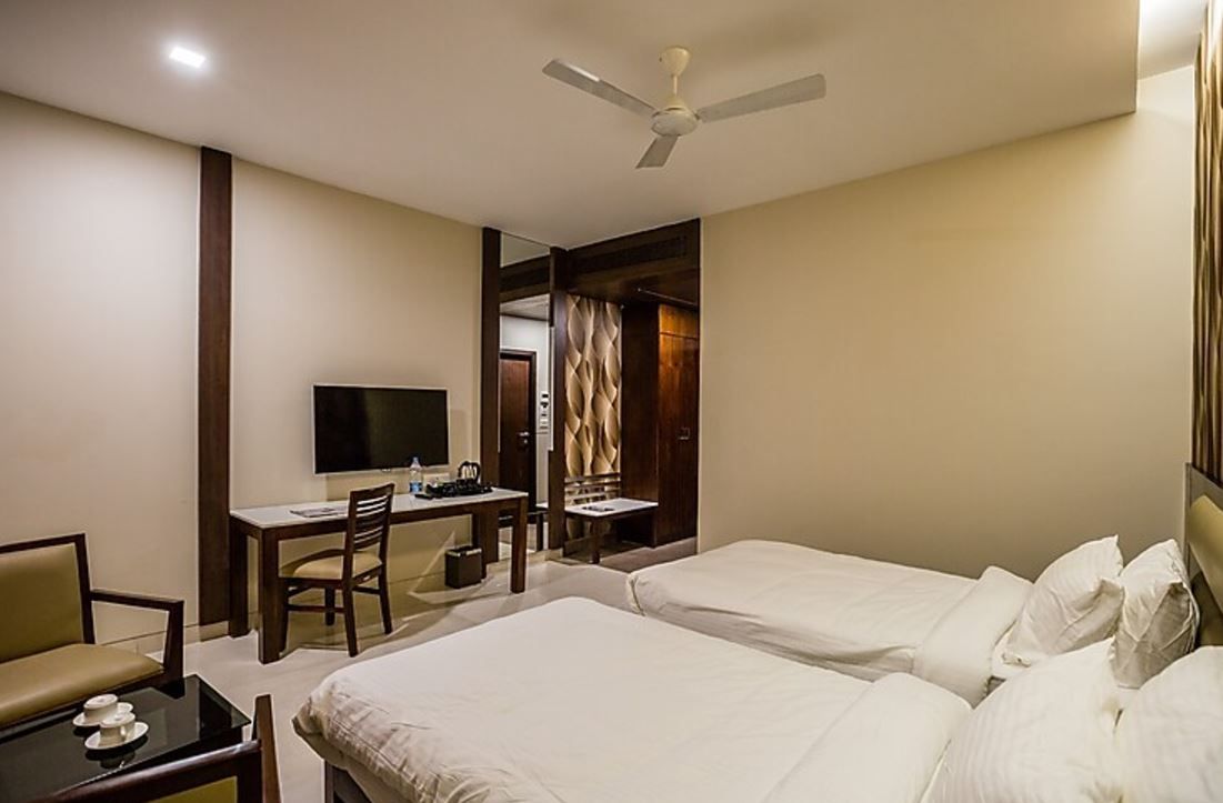  Hotel MA Grand Deluxe A/c Room 6