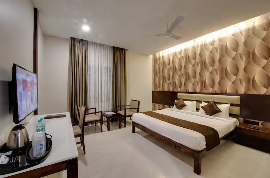  Hotel MA Grand Deluxe A/c Room 3