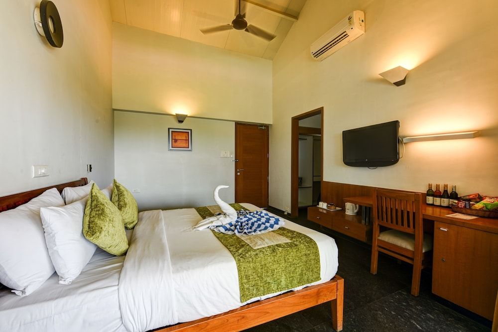 Deluxe Room, 1 Bedroom, Balcony, Garden View