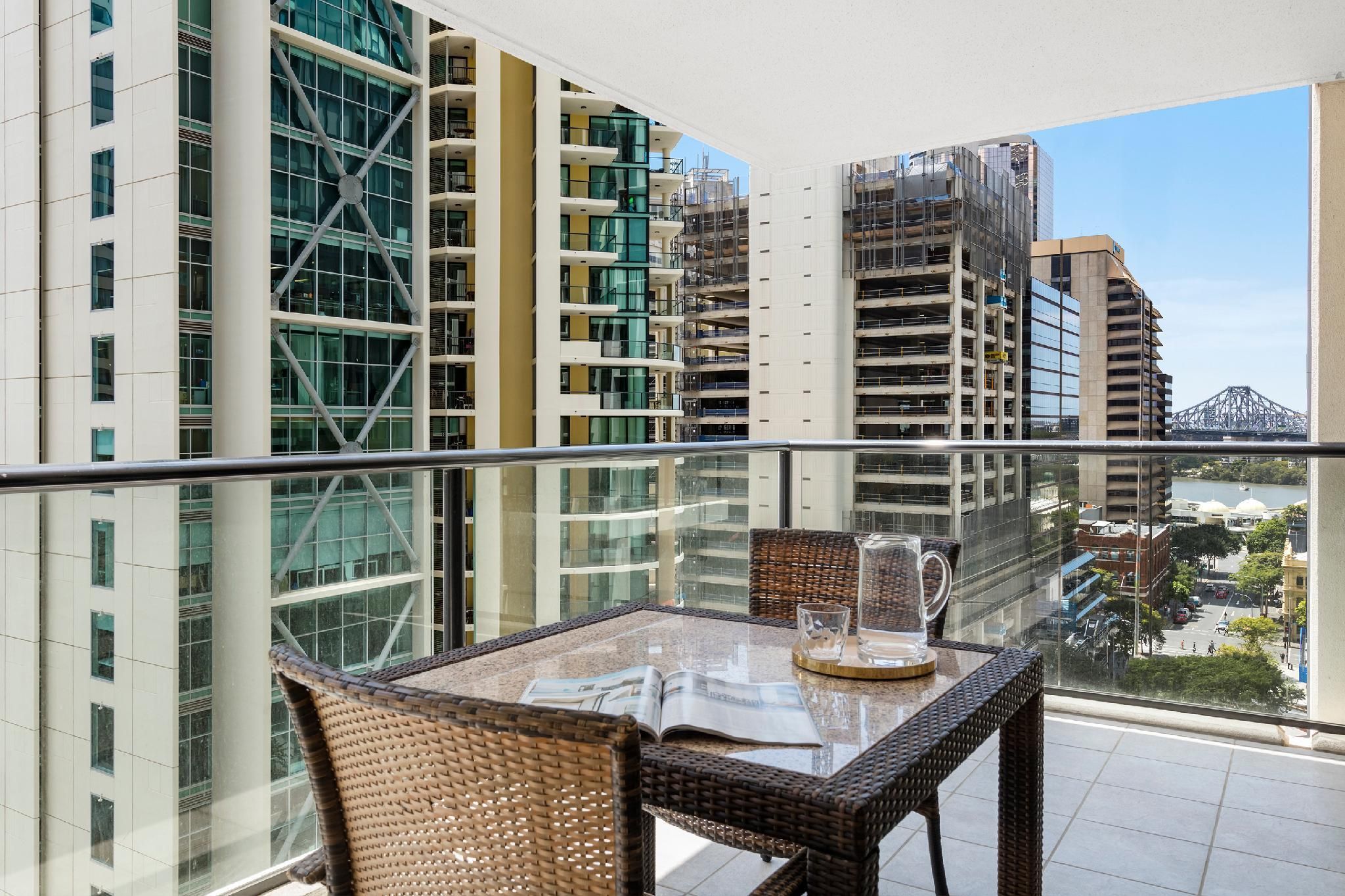Oaks Brisbane River City Suites 1 Bedroom