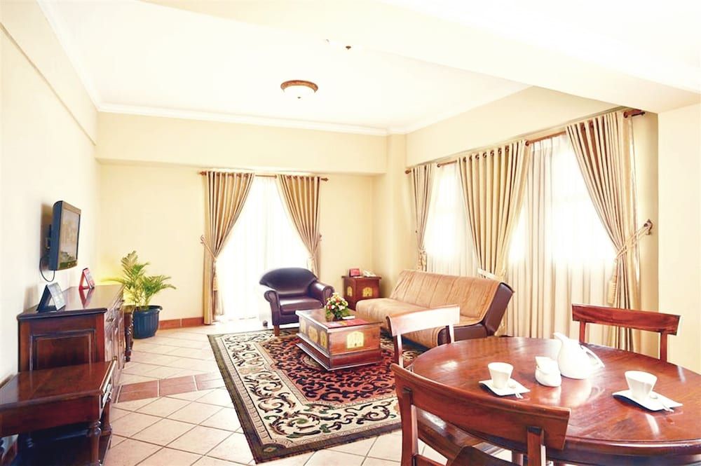 Executive Suite