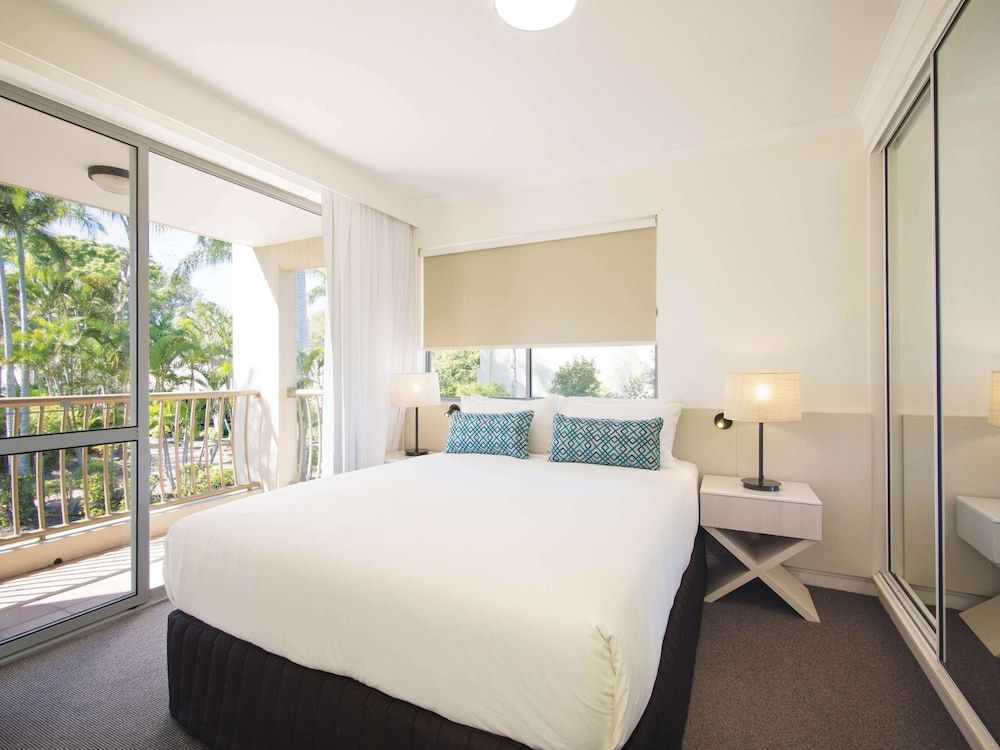 Oaks Sunshine Coast Oasis Resort Two Bedroom Apartment 3