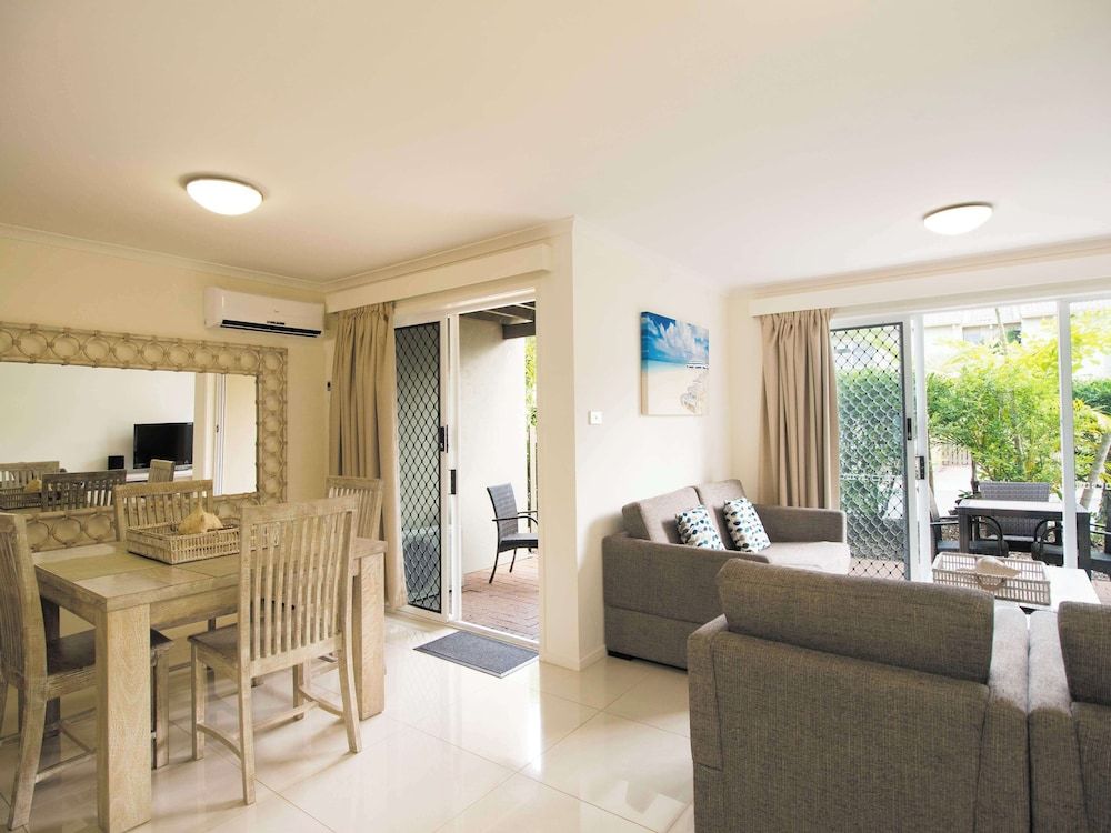 Oaks Sunshine Coast Oasis Resort Two Bedroom Villa 3