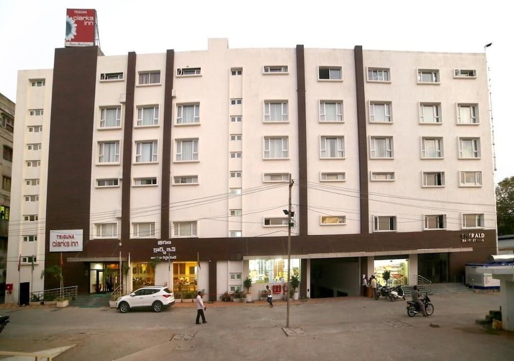 undefined Triguna Clarks Inn, Kurnool 7