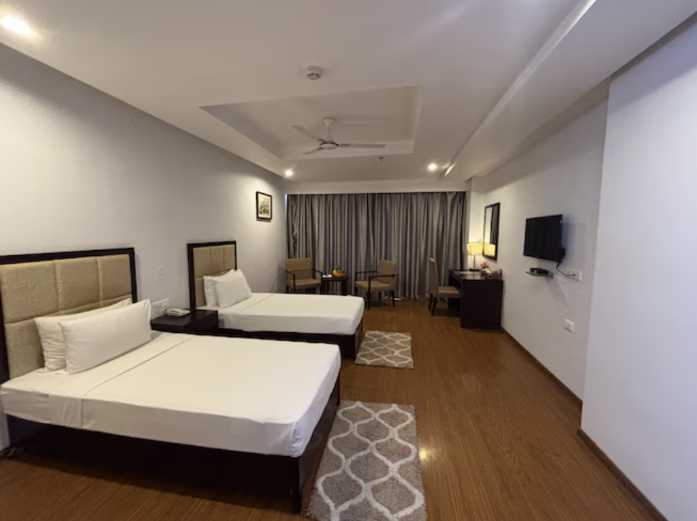 Premium Room with City view and Twin Bed