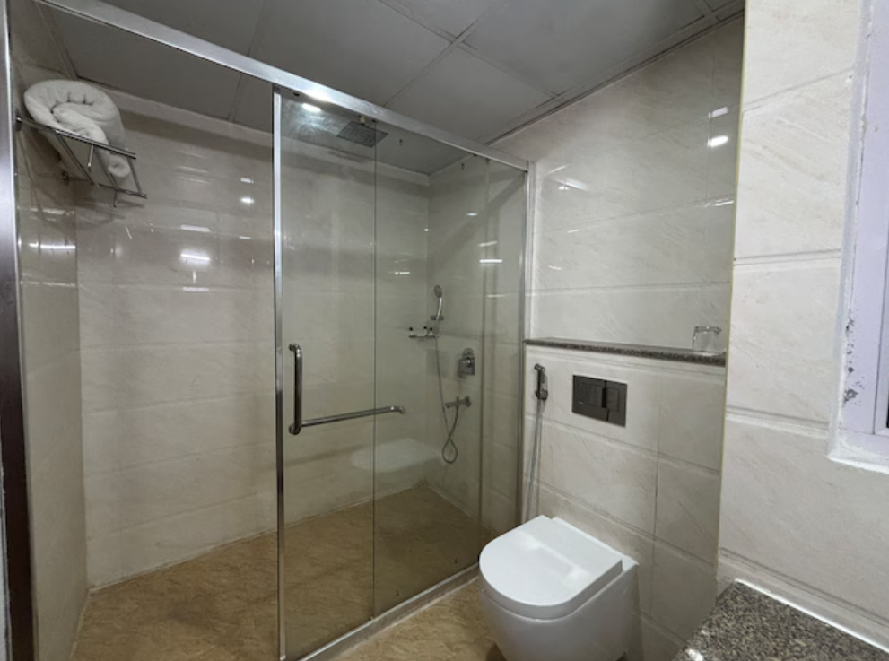 Luxury Suite with Living area and King Bed