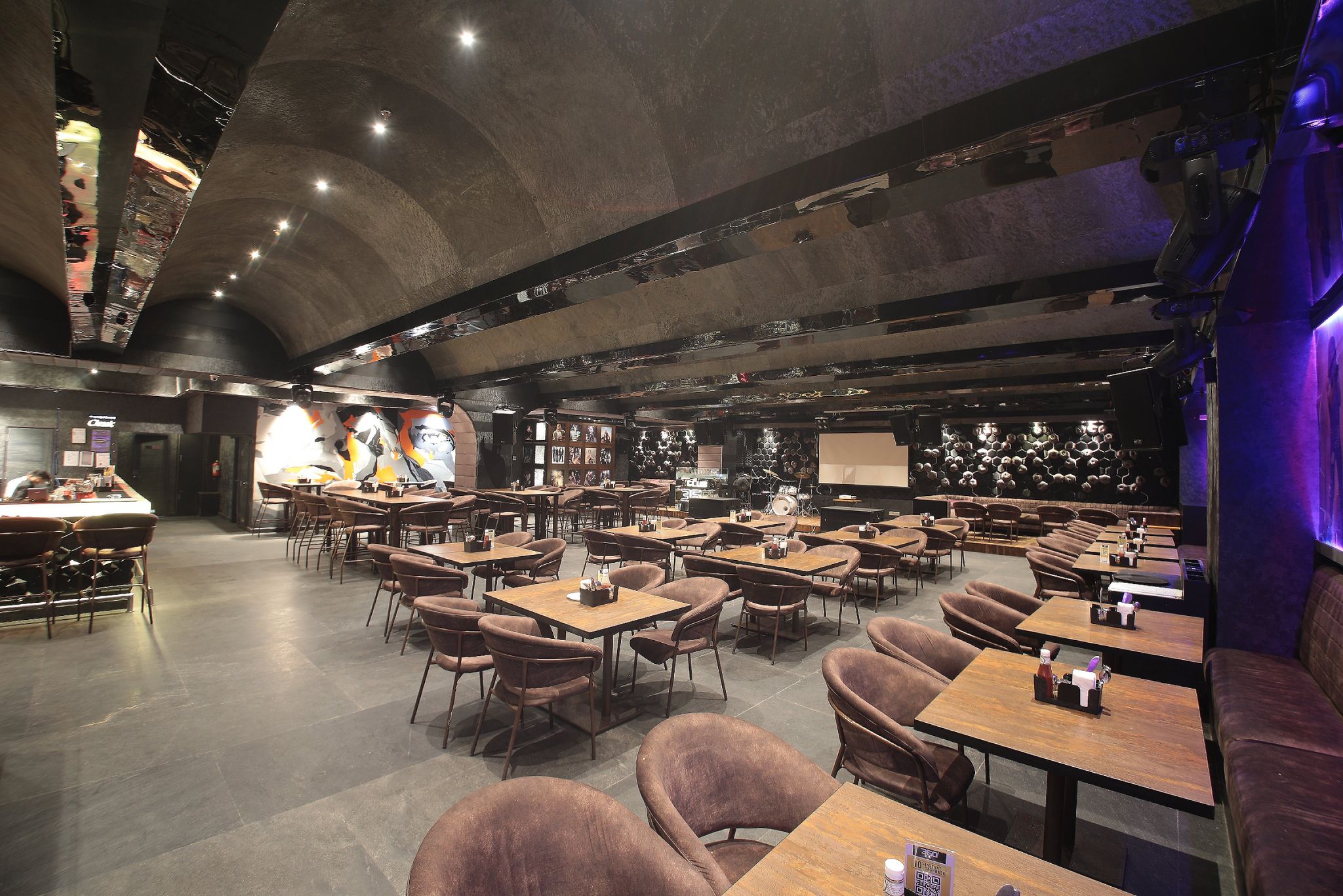 Food & Dining